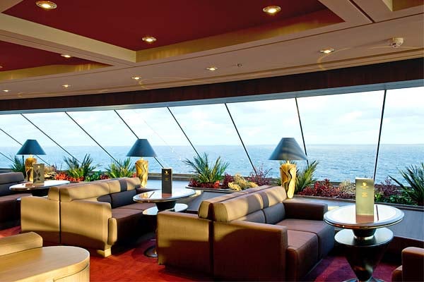 Yacht_Club_Lounge.jpg